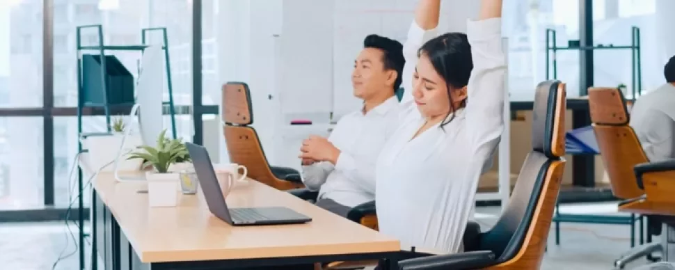 A talent at ease from their flexible workplace practice in the office.